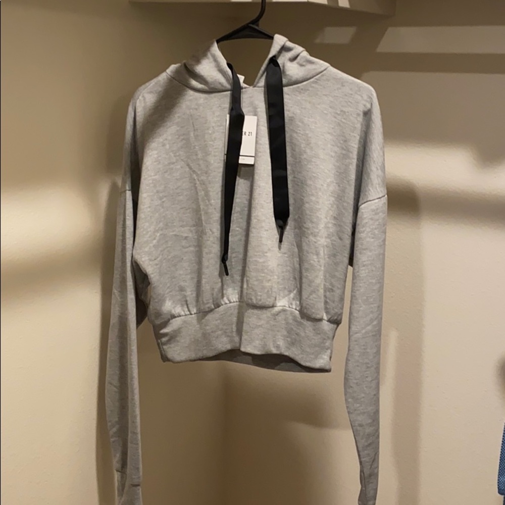 ATHLETIC PULLOVER